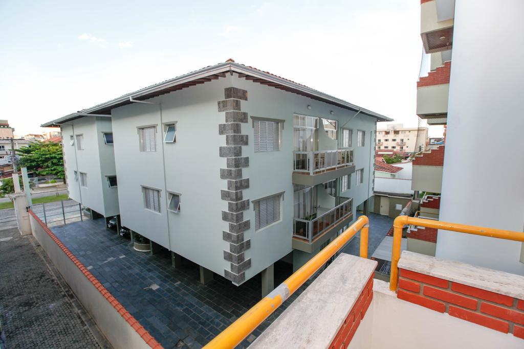 Edificio Ximenes II Ubatuba Exterior foto